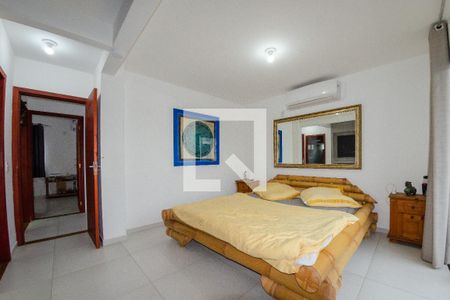 Suíte de casa para alugar com 3 quartos, 180m² em São João do Rio Vermelho, Florianópolis