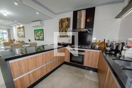 Casa para alugar com 180m², 3 quartos e 2 vagas Casa para alugar com 180m², 3 quartos e 2 vagasCozinha