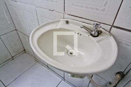 Banheiro de casa para alugar com 1 quarto, 50m² em Vila Iório, São Paulo