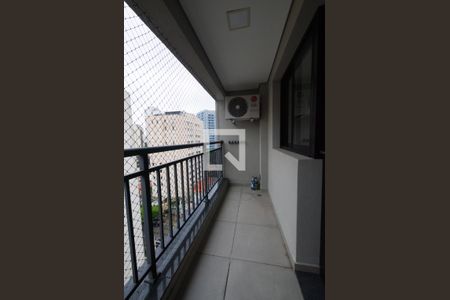 Apartamento à venda com 21m², 1 quarto e sem vaga Apartamento à venda com 21m², 1 quarto e sem vagaVaranda