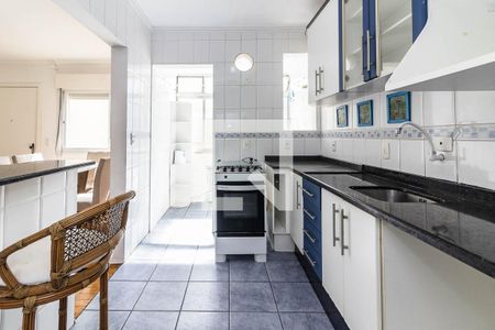 Apartamento à venda com 135m², 4 quartos e sem vaga Apartamento à venda com 135m², 4 quartos e sem vagaCozinha