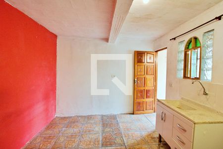 Quarto/Cozinha de casa de condomínio para alugar com 1 quarto, 21m² em Parque Pinheiros, Taboão da Serra