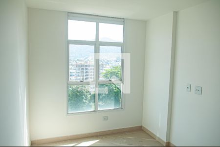Quarto de apartamento à venda com 1 quarto, 41m² em Taquara, Rio de Janeiro