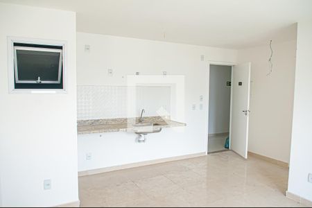 sala e cozinha de apartamento à venda com 1 quarto, 41m² em Taquara, Rio de Janeiro