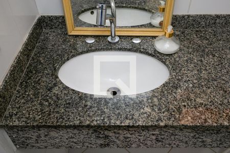 Apartamento à venda com 105m², 3 quartos e 2 vagasBanheiro da Suíte 1