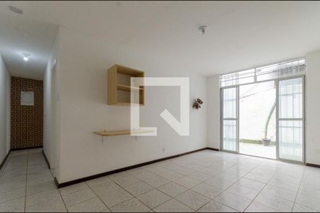Sala de apartamento para alugar com 2 quartos, 90m² em Barra, Salvador