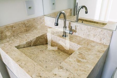 Apartamento à venda com 66m², 3 quartos e 2 vagas Apartamento à venda com 66m², 3 quartos e 2 vagasBanheiro Social