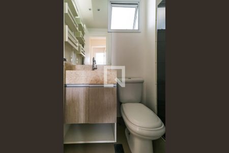 Apartamento à venda com 66m², 3 quartos e 2 vagas Apartamento à venda com 66m², 3 quartos e 2 vagasBanheiro Social