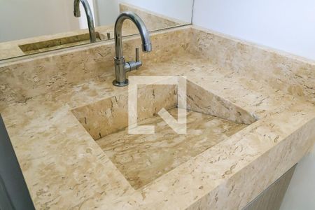 Apartamento à venda com 66m², 3 quartos e 2 vagas Apartamento à venda com 66m², 3 quartos e 2 vagasBanheiro da Suíte