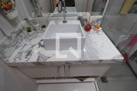 Apartamento à venda com 78m², 3 quartos e 2 vagasBanheiro