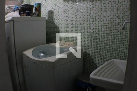 Apartamento à venda com 60m², 2 quartos e sem vagaCozinha e Área de Serviço