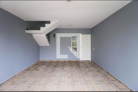 Casa de condomínio à venda com 103m², 2 quartos e 2 vagasGaragem