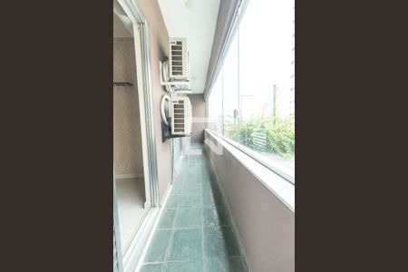 Casa à venda com 240m², 3 quartos e 2 vagasVaranda