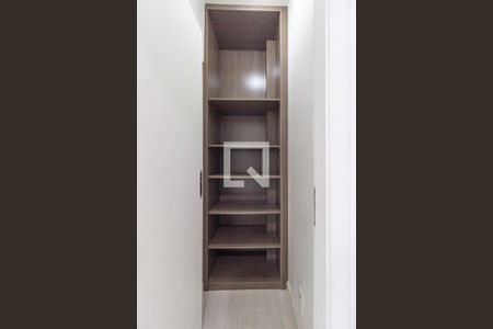 Casa à venda com 240m², 3 quartos e 2 vagasCloset