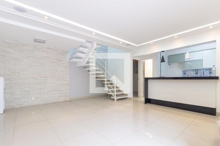 Sala de casa à venda com 3 quartos, 240m² em Vila Nova Alba, São Paulo