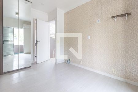 Casa à venda com 240m², 3 quartos e 2 vagasSuíte