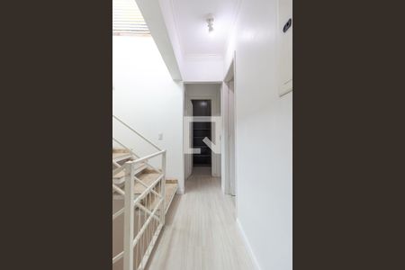 Casa à venda com 240m², 3 quartos e 2 vagasCorredor