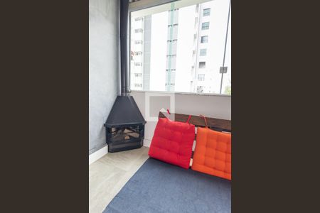 Casa à venda com 240m², 3 quartos e 2 vagaslareira