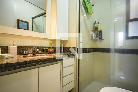 Apartamento à venda com 84m², 3 quartos e 2 vagasBanheiro