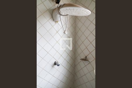 Casa à venda com 420m², 4 quartos e 4 vagas Casa à venda com 420m², 4 quartos e 4 vagasBanheiro da Suíte