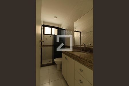 Apartamento à venda com 123m², 3 quartos e 2 vagasBanheiro - Suíte