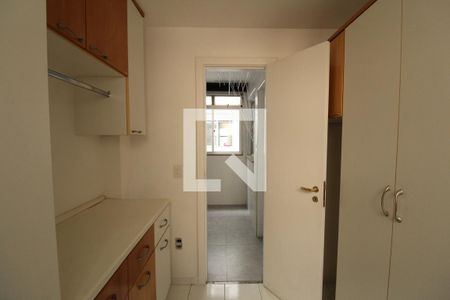 Apartamento à venda com 123m², 3 quartos e 2 vagasQuarto de Serviço