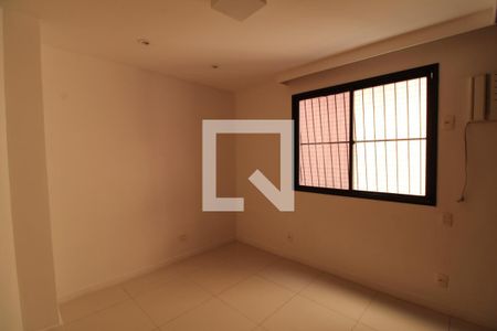 Apartamento à venda com 123m², 3 quartos e 2 vagasQuarto