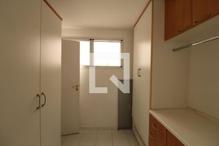 Apartamento à venda com 123m², 3 quartos e 2 vagasQuarto de Serviço
