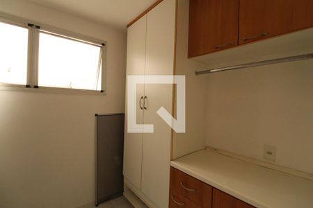 Apartamento à venda com 123m², 3 quartos e 2 vagasQuarto de Serviço