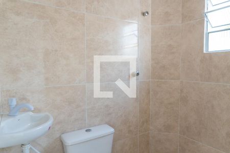 Banheiro de kitnet/studio para alugar com 1 quarto, 18m² em Jardim Oriental, São Paulo