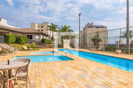 Apartamento à venda com 115m², 2 quartos e 2 vagasÁrea comum - Piscina