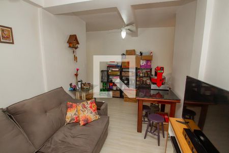 Sala de apartamento à venda com 1 quarto, 44m² em Rubem Berta, Porto Alegre
