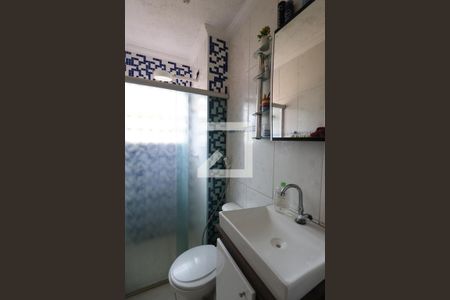 Banheiro de casa de condomínio para alugar com 2 quartos, 45m² em Jardim Maria Dirce, Guarulhos