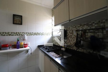 Cozinha e Área de Serviço de casa de condomínio para alugar com 2 quartos, 45m² em Jardim Maria Dirce, Guarulhos