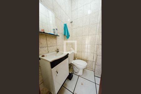 Casa de condomínio à venda com 80m², 2 quartos e sem vaga Casa de condomínio à venda com 80m², 2 quartos e sem vagaBanheiro de serviço