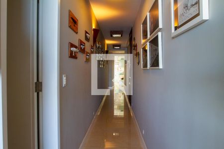 Corredor de apartamento à venda com 4 quartos, 201m² em Lagoa, Rio de Janeiro