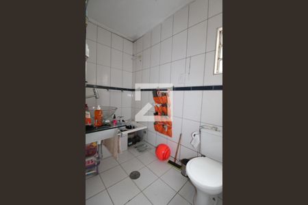 Casa à venda com 180m², 2 quartos e 3 vagasBanheiro do Suíte