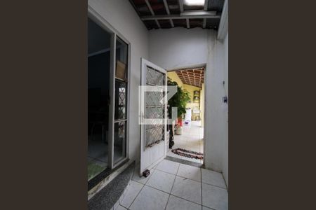 Hall de entrada de casa à venda com 2 quartos, 180m² em Jardim Myrian Moreira da Costa, Campinas