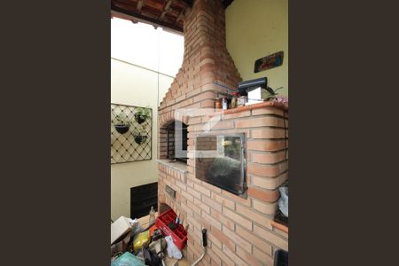 Casa à venda com 180m², 2 quartos e 3 vagasQuintal