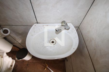 Casa à venda com 180m², 2 quartos e 3 vagasBanheiro do Salão