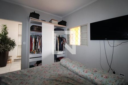 Casa à venda com 180m², 2 quartos e 3 vagasQuarto 2 (suíte)