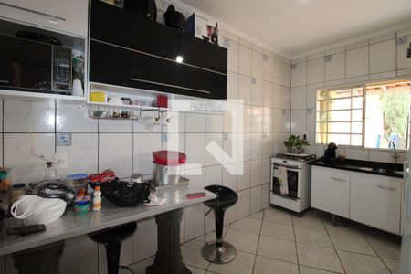 Casa à venda com 180m², 2 quartos e 3 vagasCozinha