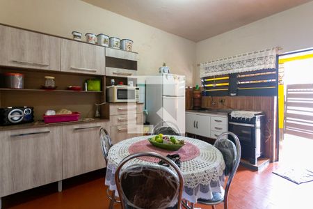 Casa para alugar com 319m², 3 quartos e 3 vagasCozinha