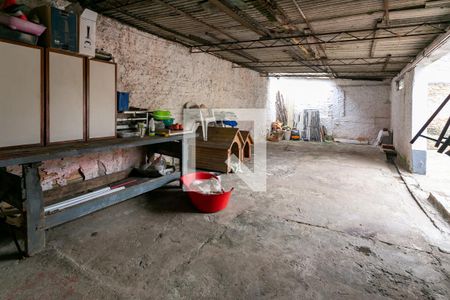 Casa para alugar com 319m², 3 quartos e 3 vagasQuintal