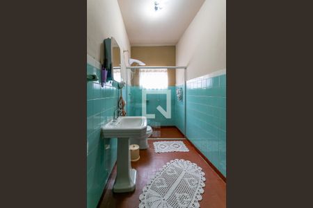 Casa para alugar com 319m², 3 quartos e 3 vagasBanheiro