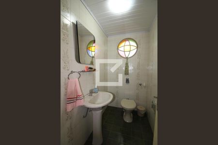 Casa à venda com 198m², 3 quartos e 2 vagasBanheiro 2