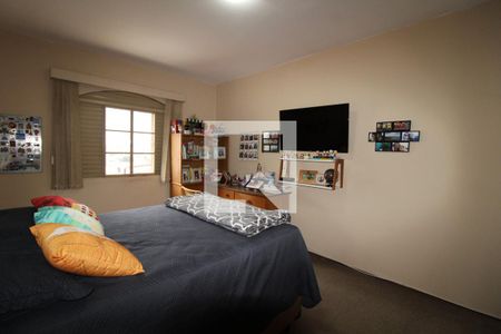 Casa à venda com 198m², 3 quartos e 2 vagasQuarto 3