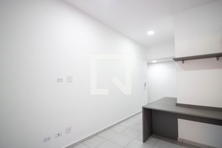 Quarto Sala de kitnet/studio para alugar com 1 quarto, 28m² em Luz, São Paulo