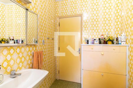 Casa à venda com 280m², 4 quartos e 4 vagasBanheiro 2