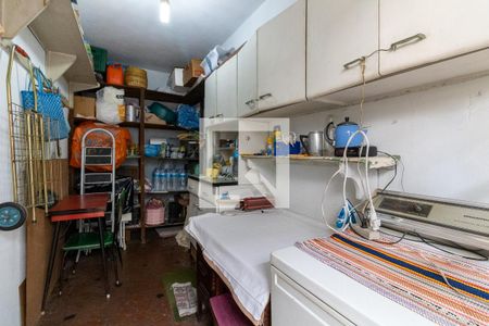 Casa à venda com 280m², 4 quartos e 4 vagasQuarto de Serviço